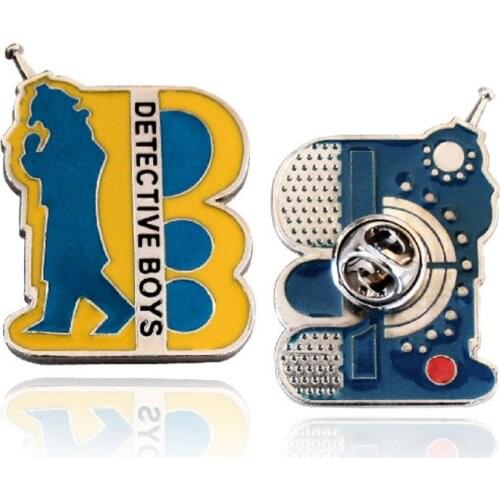 Japanese Anime Cartoon Detective Conan Communicator Brooch Cosplay Clothing Badge Prop Accessories Necklace Funny Little Gift