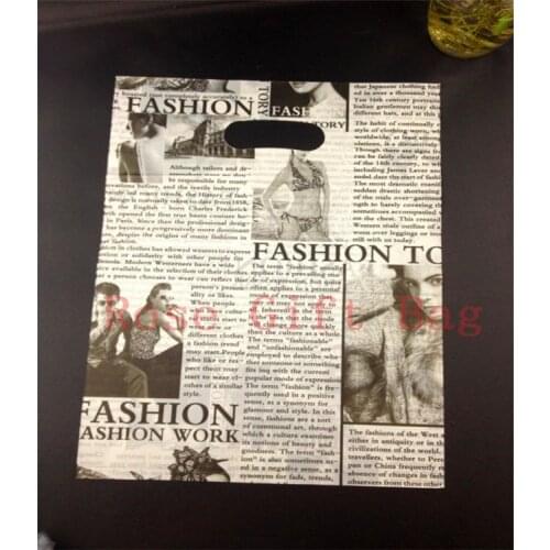100pcs 25x35cm Newspaper Design Plastic Gift Bag Big Shopping Bags With Handle Favor Jewelry Clothing Boutique Packaging Bags