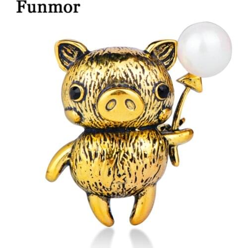 FUNMOR Vintage Imitation Pearls Balloon Pig Brooch Pendant Alloy Cartoon Animal Brooches For Women Kids Bag Dress Decoration Pin