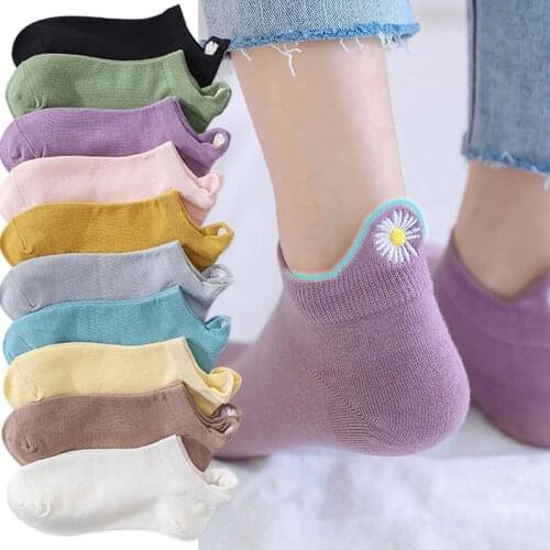 Q Japanese Funny Embroidery Daisy Women Socks Expression Ankle Socks Cotton Floret Daisy Sock Dropship 2021 New