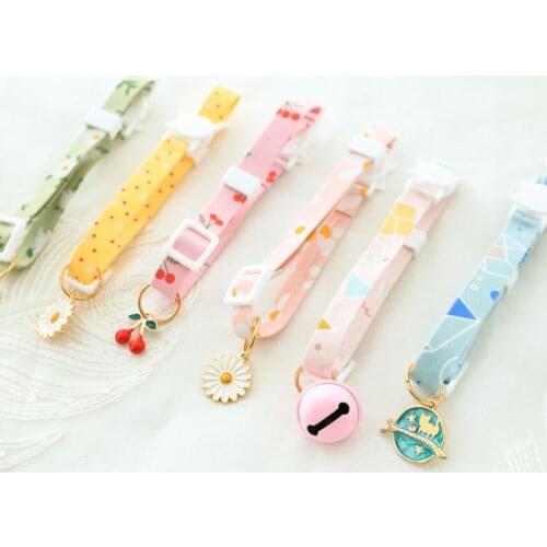 Pet Cute Little Daisy Cat Collar with Bell Summer Adjustable Necklace Dog Cartoon Cat Necklace Puppy Accessories Kitten Collars