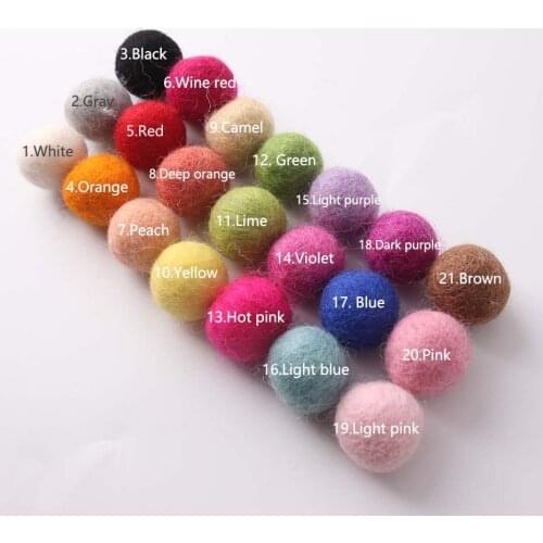 100PC 2cm Arts nd Crafts Childrens Toys Christmas Wall Wool Felt Balls Colorful Birthday Party DIY Accessories Decor Room