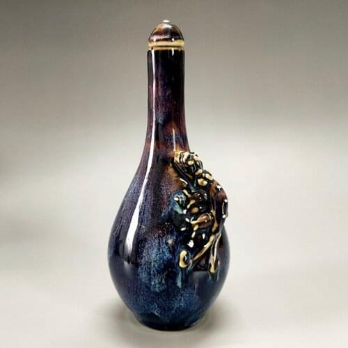 Elaborate Interesting Chinese Old-style collection home decoration blue porcelain lizard snuff bottle