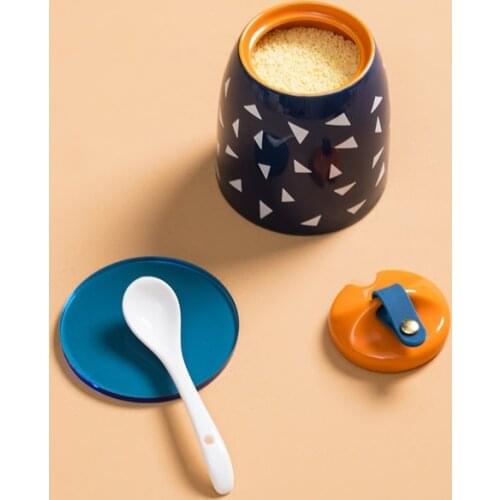 Jar Household Storage Sugar Cruet Container Ceramic Seasoning Pot Kitchen Dustproof Salt Pepper Spice Box Restaurant Condiment