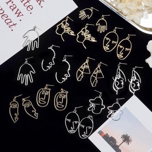 Women Retro Drop Earrings Punk Human Face Abstract Hollow out Statement Metal Fashion Dangle Earring Jewelry Gifts