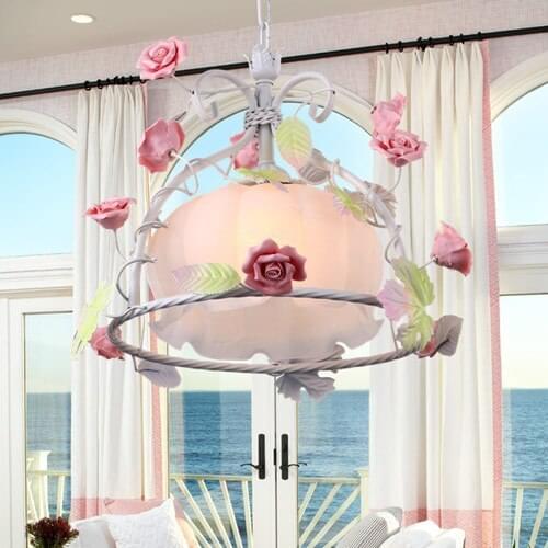 European childrens iron single head lamp lamp American restaurant pastoral Romantic Princess bedroom chandelier lamp