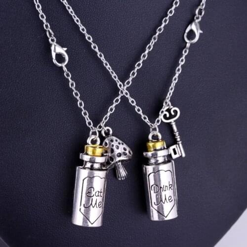 Dongsheng Alice Wonderland Necklace Eat Me Drink Me Charm Pendant Alloy Bottle Key Mushroom Accessories Lover Xmas Gift