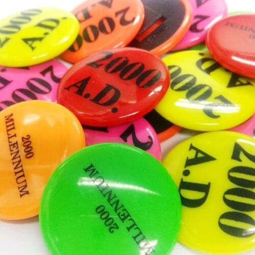 12PCS Wholesales mixed Badges Vintage Favour Pinata School Bag Birthday Party Favors Gift Novelty Birthday Prize Cake Decoration