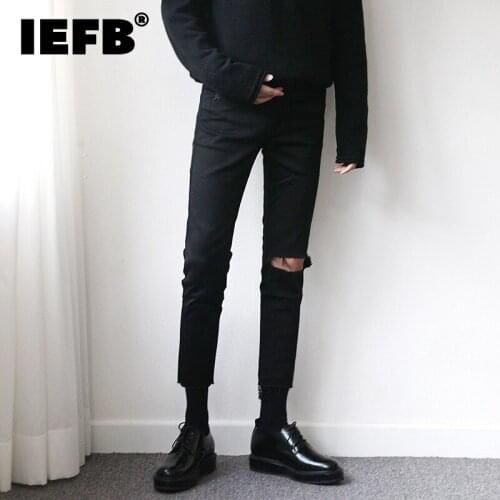IEFB Korean Trendy Mens Fashion Beggar Pants Knee Single Holes Mens Slim Fit Black Pencil Pants 2021 New Ankle Length Pants