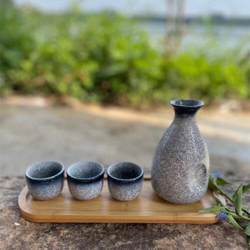 1 Set Exquisite Japanese Style Ceramics Sake Cup Sake Pot Retro Sake Set Retro Simple Ceramic Sake Cup and Pot