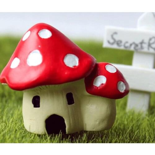 Red Mushroom House Resin Fairy Micro Plant Ornament Decoration Terrarium Figurine Cute Miniatures Fairy Garden Decorations