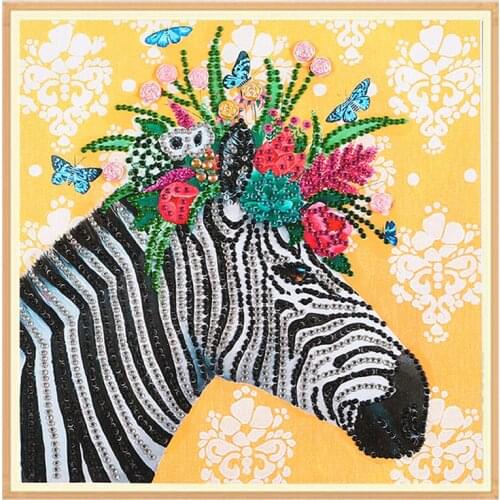 5D DIY Diamond Embroidered Color Horse Special Shape Crystal Rhinestone Cross Stitch Painting Animal Mosaic Home Decoration Gift