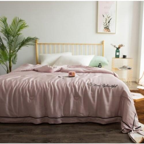 High-end air conditioner was washed by Xialiang by Tencel Lysell, washes by washing machine, thin silk quilt