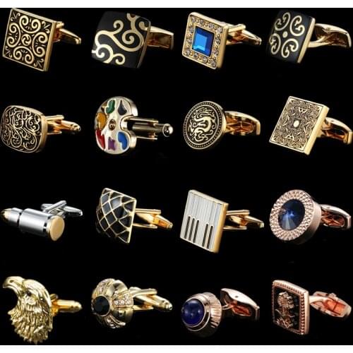 Summer new high quality brass material electroplating 24K gold hand color luxury gold Cufflinks Retro Style Mens Cufflink