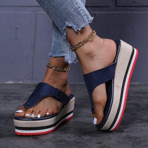 Platform Women Sandals Fashion New Clip Toe Shoes Woman Mid Heels Buckle Large Size Outdoor Sandals Wholesale Flip Flops Summer