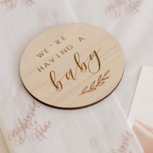 2pcs etched wooden pregnancy milestone card