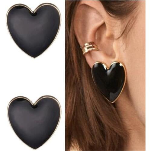 European Resin Earrings for Women Elegant Lady Heart-Shaped Stud Earrings Wedding Fashion Jewelry Accessories