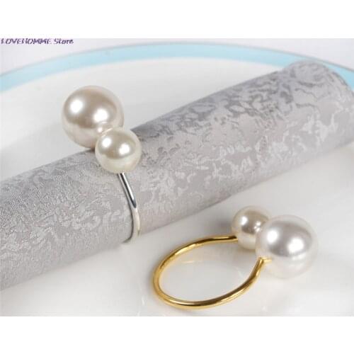 1pcs Creative Personality Metal Napkin Ring The Toast Button Ring Napkin Western Buckle Napkin Ring Pearl Meal