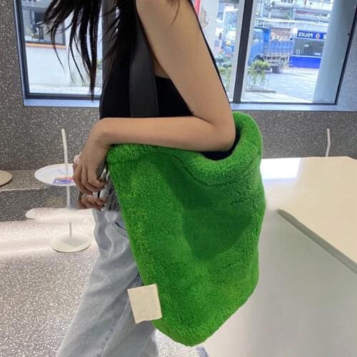 Red book with INS bag South Korea ahigo green lazy wind lamb Plush armpit big bag tote bag
