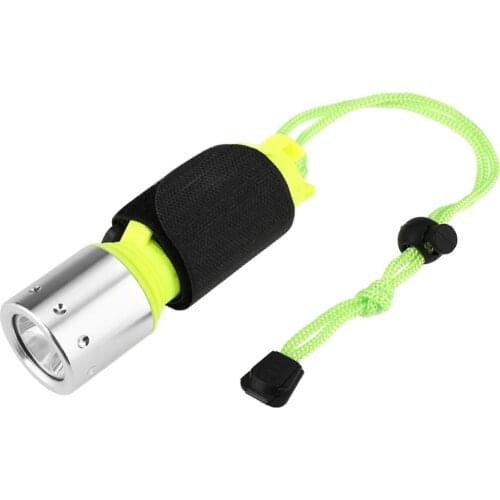 XM-T6 2000 lumen waterproof LED Diving flashlight submersible led light underwater 50meters hand lamp for fishing Video lantern