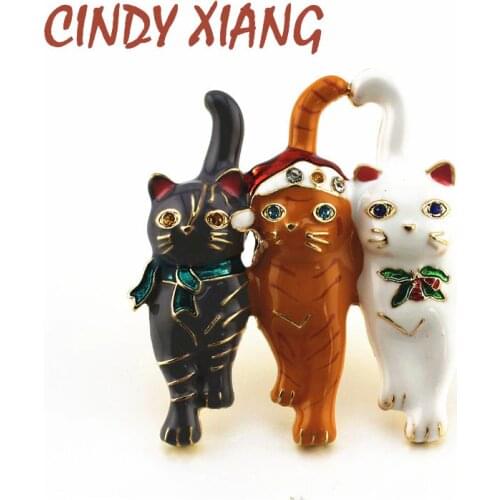 CINDY XIANG New Three Christmas Cat Brooches Cute Vivid Animal Pin Fashion Women And Men Brooch Party Jewelry Kids Gift 2019