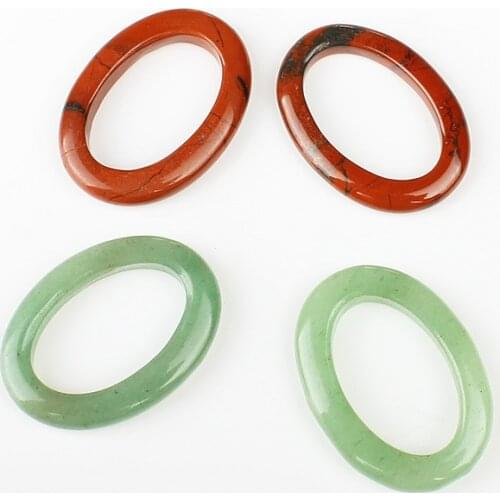 2Pcs/Pack 2 Colors Round Hollow Heart-shaped Stone Agate Pendant Natural Semi Precious Stone Pendant Making Pendant Accessories