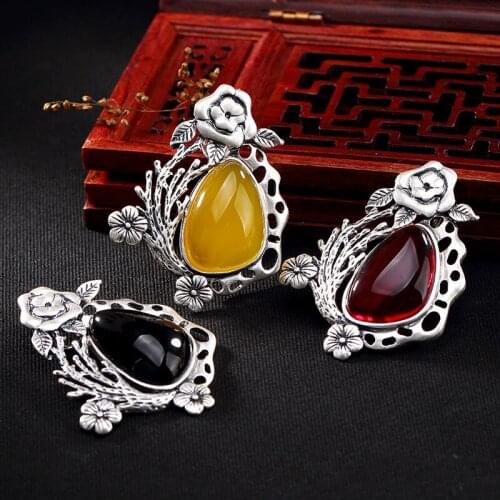 Restoring ancient ways is the plum blossom rose chalcedony agate pomegranate red female long sweater chain pendant