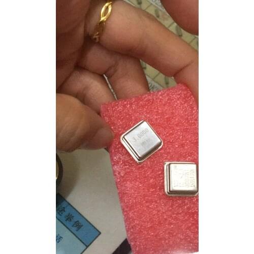 10PCS 100% New and original OCS 3.000MHZ DIP crystals