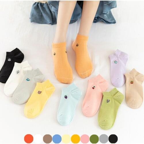 2020 Fashion New Spring and Summer Pure Color Macaron Shallow Mouth Versatile Vitality Cotton Woman Socks 5 Pairs / Pack
