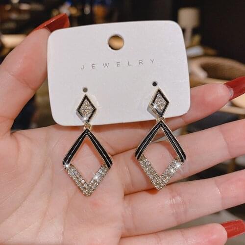 2021 New Fashion Simulated Pearls Pendient Angel Wings Leaf Feather Flowers Stud Earrings For Women Wedding Jewelry