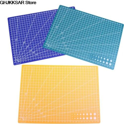 A4 PVC Cutting Mat Pad Patchwork Cut Pad Patchwork Tools Manual DIY Tool Cutting Board Double-sided Durable 22x30cm