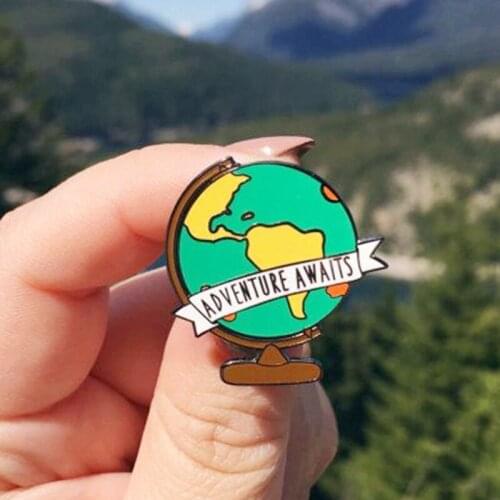 Adventure Awaits Globe Enamel Brooch Pin Backpack Hat Bag Collar Lapel Pins Badges Women Mens Fashion Jewelry Gifts