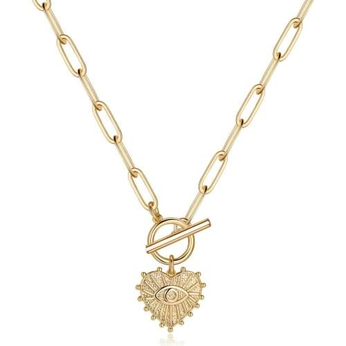 Fashion Jewelry Trend Devils Eye Necklace Love Heart Pendant Womens Clavicle Chain Creative Jewelry Gift for Women