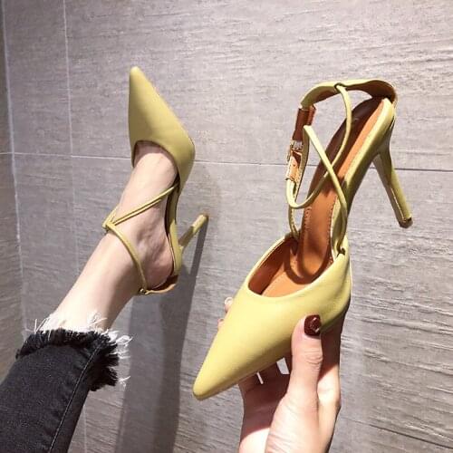 Lisybon Women's Shoes With A Strap