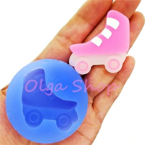 FYL802 38.2mm X 37.2mm Roller Skatse Silicone Mold Fondant Cake Decoration Candy Resin Clay Earrings Necklace Craft Soap