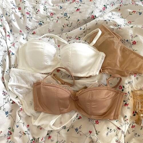 Wriufred Lace stitching bralette sexy glossy deep v underwear suit silk thin tube top style seamless bra and panty sets