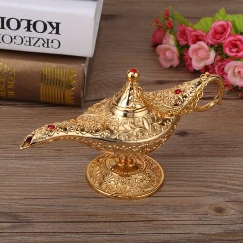 Metal Carved Fiction Lamp Luxury Vintage Genie Magic Legend Wishing Tea Oil Pot Royal Table Art Home Furnishing Decor
