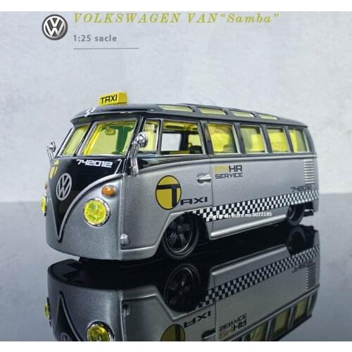 Maisto 1:25 Limited Edition Volkswagen Van Samba Retro Bus simulation alloy Car model Collectible Model Car Toys Gift for boys