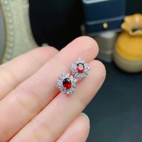 Dazzling Silver Gemstone Stud Earrings Natural Garnet Earrings 925 Silver Garnet Jewelry Fashion Crystals Earrings