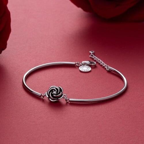 2021 Free Shipping Korean Fashion Rose Bracelet Fresh Lovely Anti-allergy Gift Fine Women Vintage Hand Jewelry Tibetan Silver