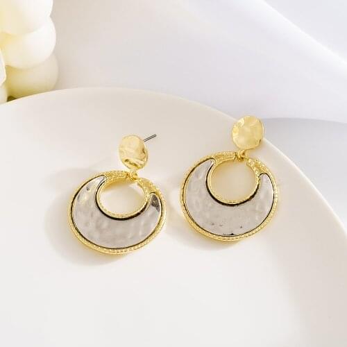 Jaeeyin 2021 Hammer Surface Two-tone Earrings New Arrivals Baroque Ethnic Geometric Gold Color Accessory