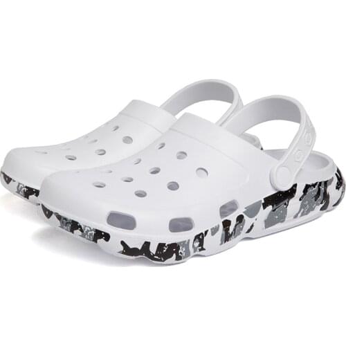 Men Pool Sandals Summer Outdoor Slippers 2021 Plus Size 47 Men Slippers Beach Shoes Designer Shoes Men Sports Sandals