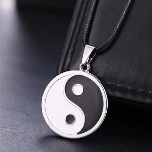 Anime Naruto Yin Yang Necklace Sliver Gosssip Necklaces & Pendants Leather Chain Men Women Gift Accessory Jewelry Choker Collar