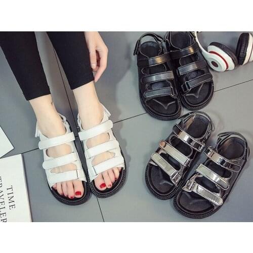 Sandals female students summer 2020 new wild Korean girls fashion flat bottom big children casual beach shoes