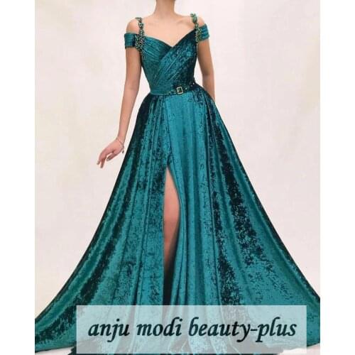 2021 Long Velvet V Neck Prom Dresses Sleeveless High Split Side Cold Shoulder Crystals Formal Evening Party Ball Gown