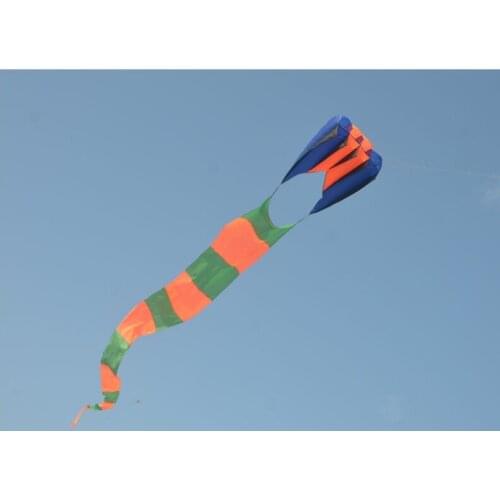 Three-dimensional software kite