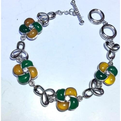 Retro Thai Silver S925 Sterling Silver Inlaid Natural Green And Yellow Chalcedony Four-leaf Clasp Women Bracelet