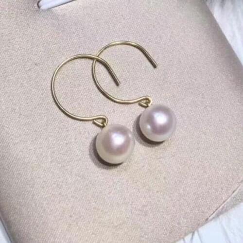 Gorgeous pair of 10-11mm south sea white round pearl earring 14k