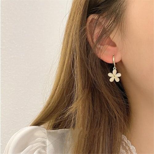 AOMU Korean Elegant Cute Opal Flower Hoop Earrings For Women Girls Fashion Metal Circle Boucle d'oreille Jewelry