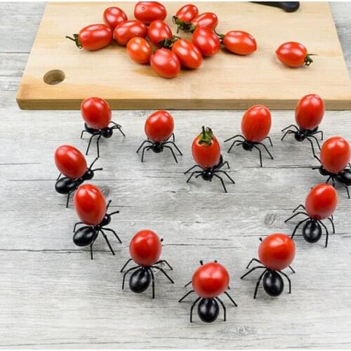 2018 New 1200pcs Cute Mini Ant Fruit Fork Eco Friendly Plastic Easy Decoration Kitchen Bar Kids Dessert Forks Tableware